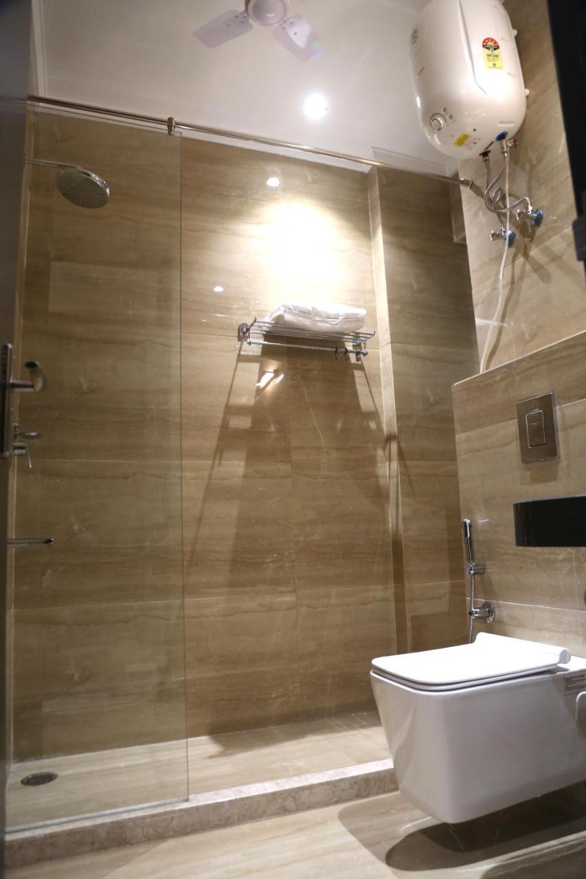 Awadh Inn Noida Zewnętrze zdjęcie
