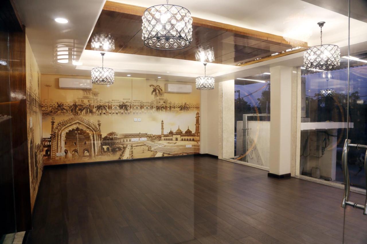 Awadh Inn Noida Zewnętrze zdjęcie